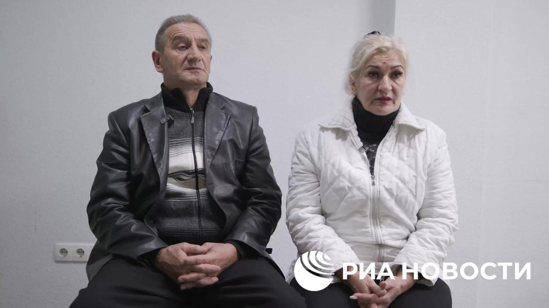 Украинские военные угрожают родителям Николая Шепилова, попавшего в плен к ВСУ Украинские военные угрожают родителям Николая Шепилова, попавшего в плен к ВСУ - РИА Новости, 1920, 26.10.2024