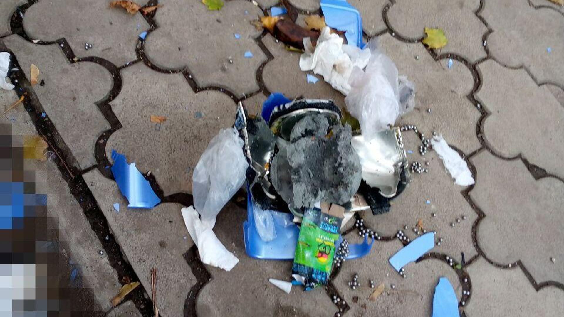 Cамодельное взрывное устройство, которое сделала гражданка России в Донецке Cамодельное взрывное устройство, которое сделала гражданка России в Донецке - РИА Новости, 1920, 26.10.2024