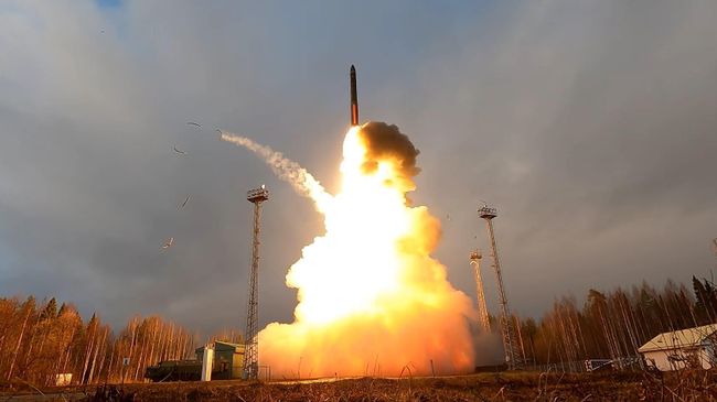 Пуск МБР Ярс с космодрома Плесецк Пуск МБР Ярс с космодрома Плесецк