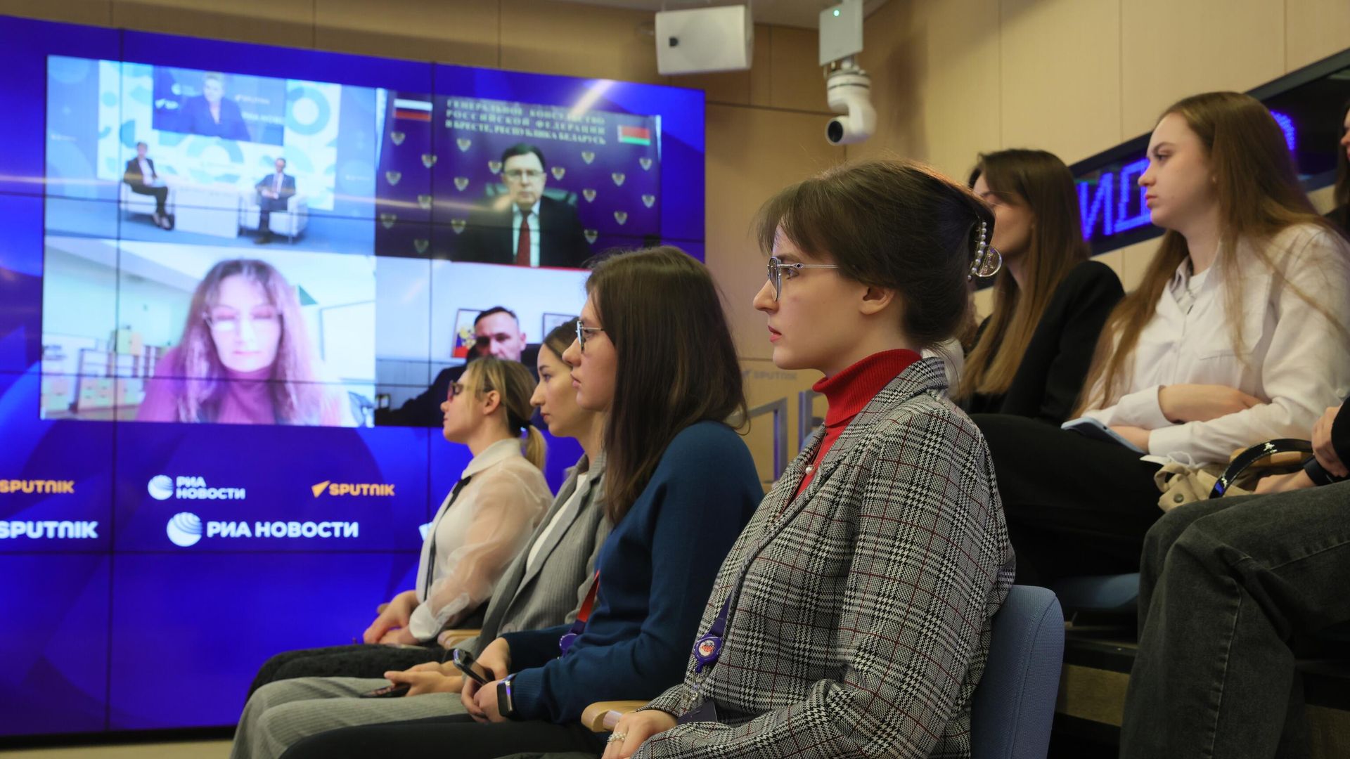 Пресс-конференция На пути к Победе. Форматы исторического просвещения, которые создают национальную идентичность Пресс-конференция На пути к Победе. Форматы исторического просвещения, которые создают национальную идентичность - РИА Новости, 1920, 30.10.2024