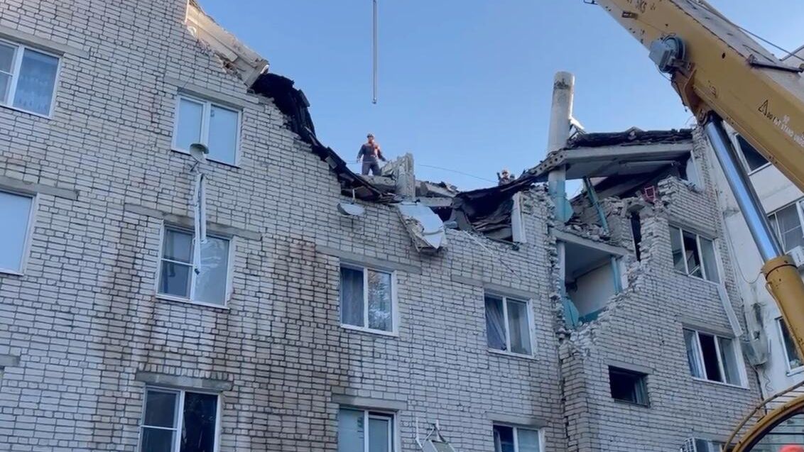 Место происшествия, где произошел взрыв газа в многоквартирном жилом доме в Черкесске Место происшествия, где произошел взрыв газа в многоквартирном жилом доме в Черкесске - РИА Новости, 1920, 31.10.2024