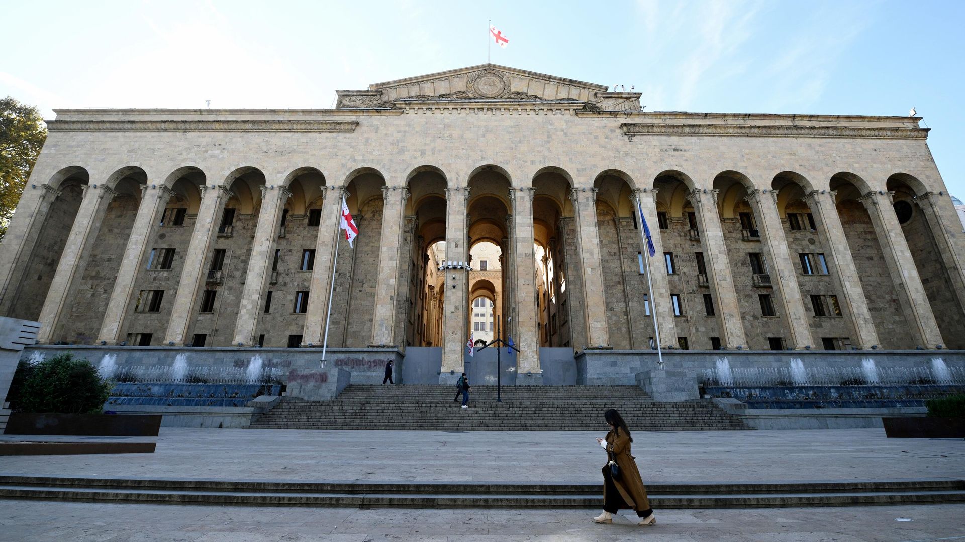 Вид на здание парламента в Тбилиси - РИА Новости, 1920, 08.02.2025