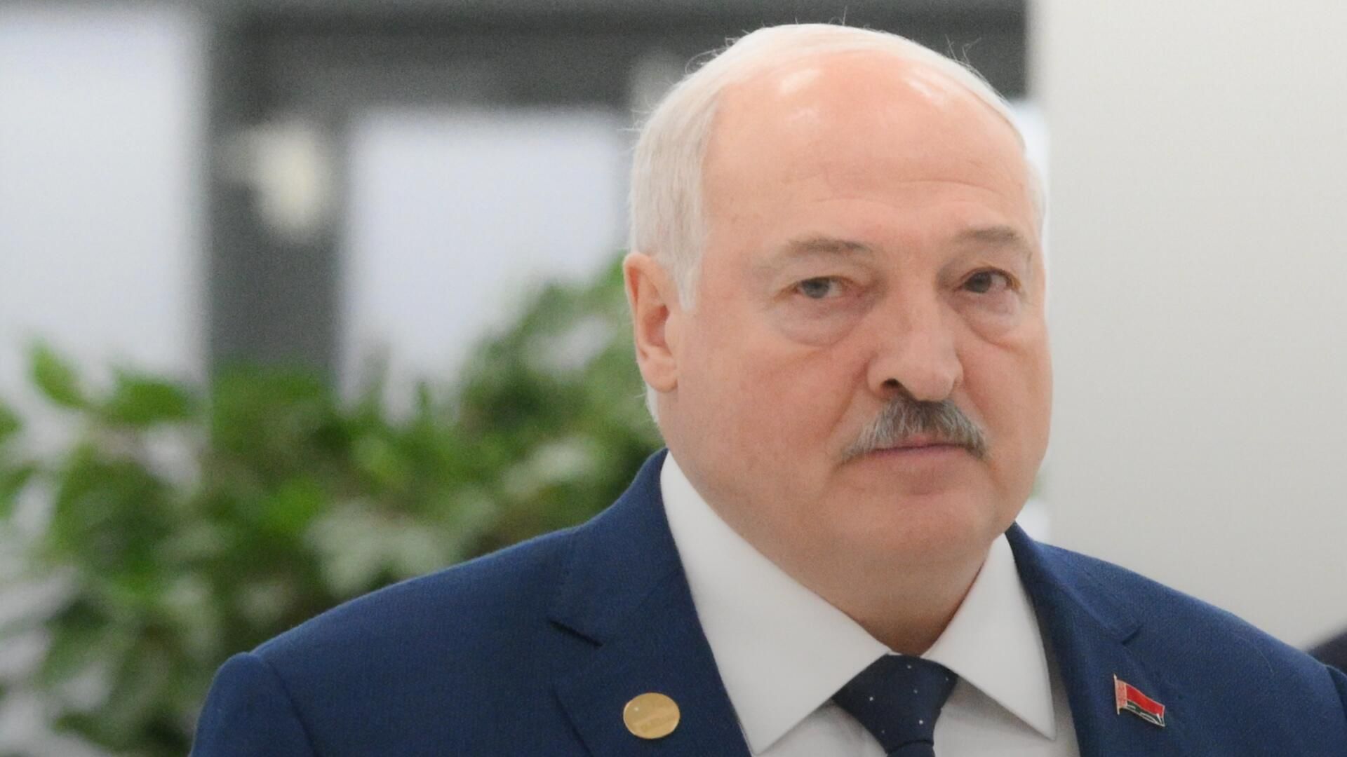 Лукашенко о звонках украинских генералов во время нахождения российских войск под Киевом Лукашенко о звонках украинских генералов во время нахождения российских войск под Киевом - РИА Новости, 1920, 31.10.2024