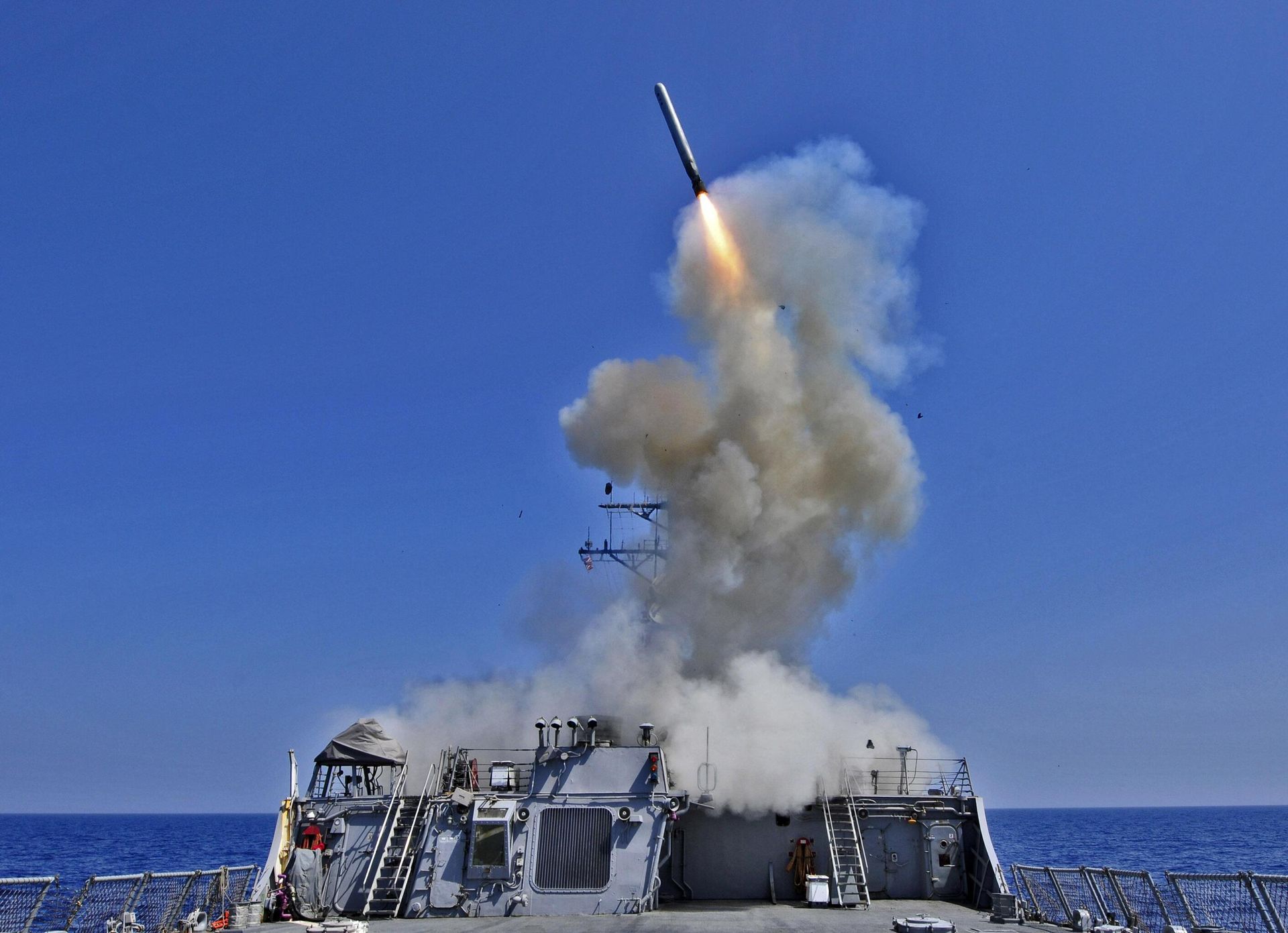 Запуск крылатой ракеты Tomahawk Запуск крылатой ракеты Tomahawk - РИА Новости, 1920, 02.10.2025