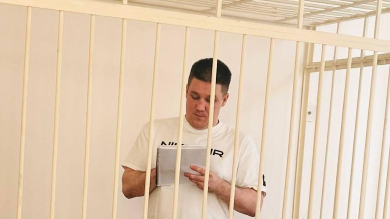Осужденный за контрабанду ценных пиломатериалов Осужденный за контрабанду ценных пиломатериалов - РИА Новости, 1920, 01.11.2024