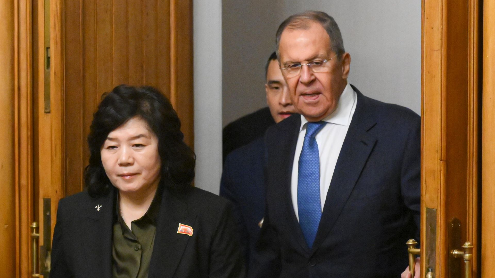 Министр иностранных дел РФ Сергей Лавров и министр иностранных дел КНДР Сон Хи Цой на встрече в Москве Министр иностранных дел РФ Сергей Лавров и министр иностранных дел КНДР Сон Хи Цой на встрече в Москве - РИА Новости, 1920, 02.11.2024