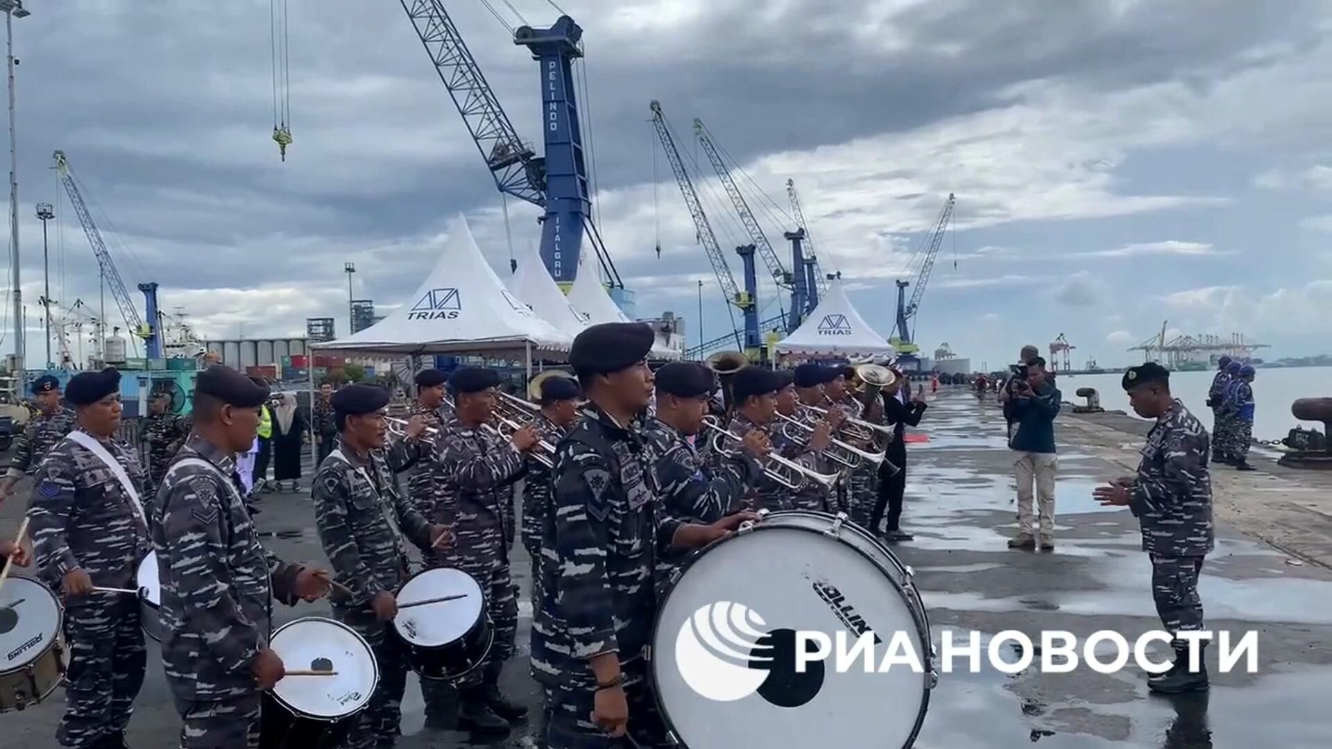 Отряд кораблей Тихоокеанского флота в порту индонезийского города Сурабая Отряд кораблей Тихоокеанского флота в порту индонезийского города Сурабая - РИА Новости, 1920, 03.11.2024