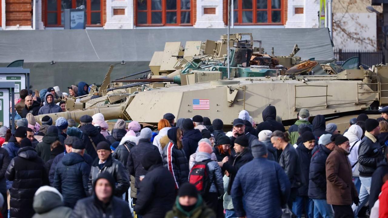 Первая в России передвижная выставка трофейной техники НАТО, уничтоженной и захваченной военнослужащими в ходе СВО, открылась в Самаре в День народного единства Первая в России передвижная выставка трофейной техники НАТО, уничтоженной и захваченной военнослужащими в ходе СВО, открылась в Самаре в День народного единства - РИА Новости, 1920, 04.11.2024