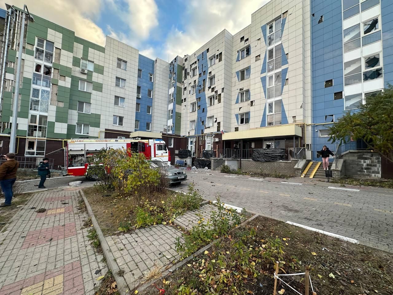Место попадания БПЛА в жилой дом в Белгороде Место попадания БПЛА в жилой дом в Белгороде - РИА Новости, 1920, 05.11.2024