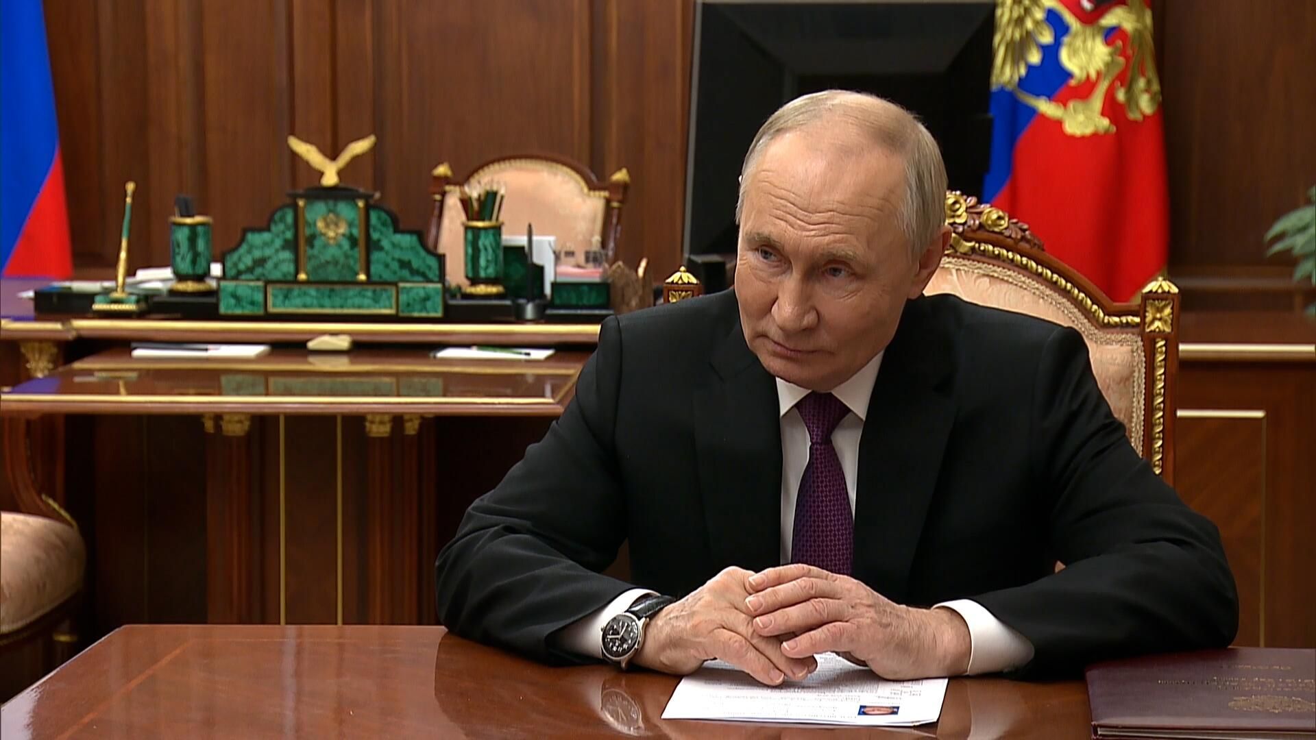 Путин предложил губернатору ЕАО Гольдштейну возглавить Республику Коми Путин предложил губернатору ЕАО Гольдштейну возглавить Республику Коми - РИА Новости, 1920, 05.11.2024