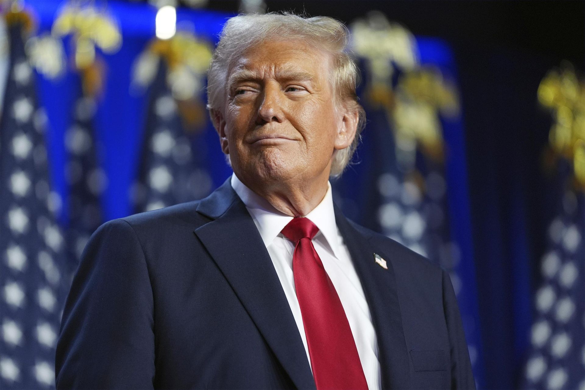 Дональд Трамп во время выступления перед своими сторонниками в Уэст-Палм-Бич, штат Флорида Дональд Трамп во время выступления перед своими сторонниками в Уэст-Палм-Бич, штат Флорида - РИА Новости, 1920, 02.12.2024