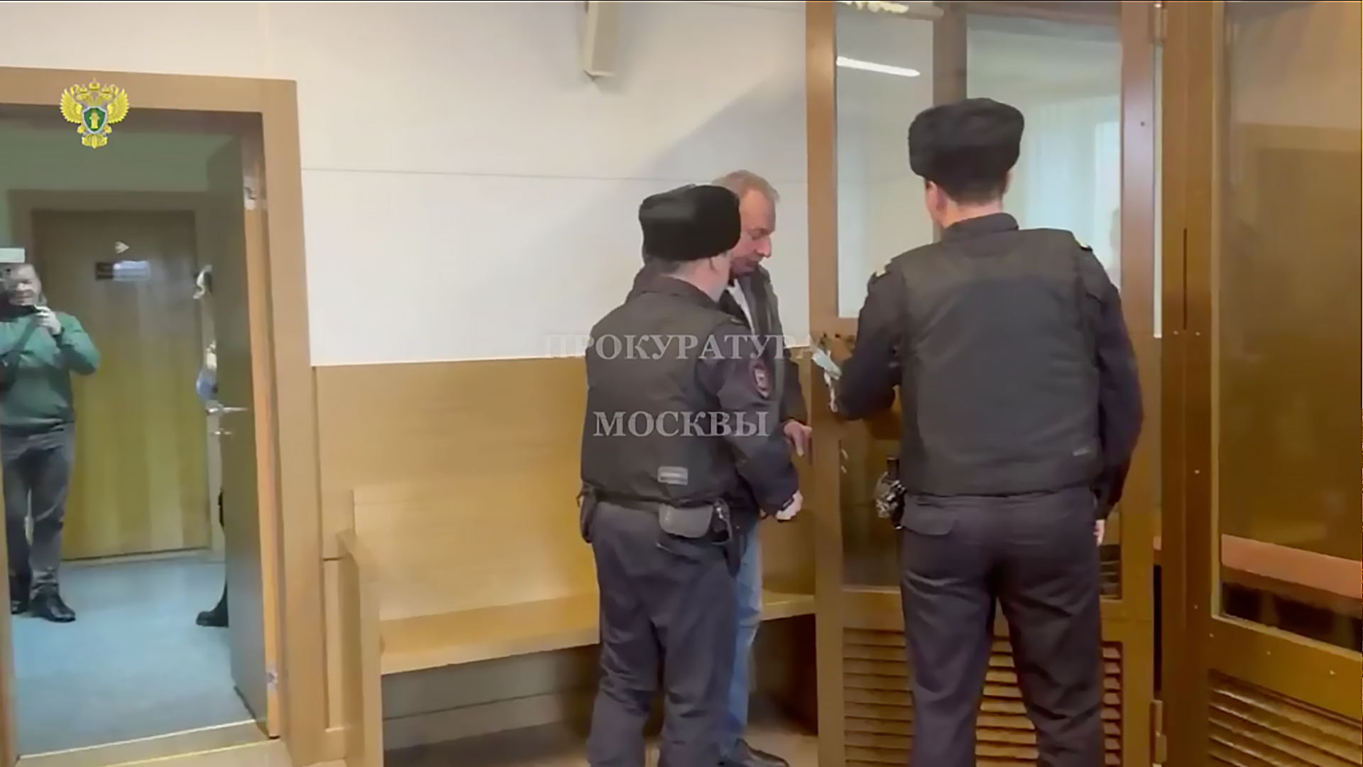 Директор ООО Колибри-Тур МСК Вугар Алакбаров перед судом Директор ООО Колибри-Тур МСК Вугар Алакбаров перед судом - РИА Новости, 1920, 07.11.2024
