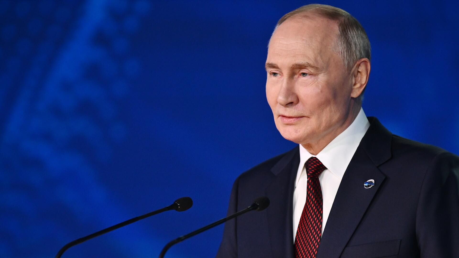 Путин: само существование России – залог успешного развития мира Путин: само существование России – залог успешного развития мира - РИА Новости, 1920, 07.11.2024