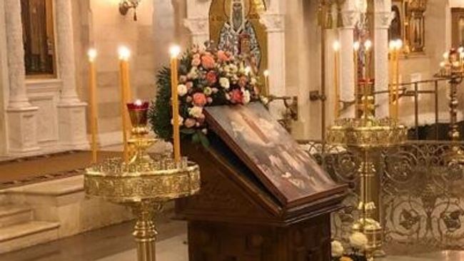 Старинная икона Божией Матери Всех скорбящих радость
