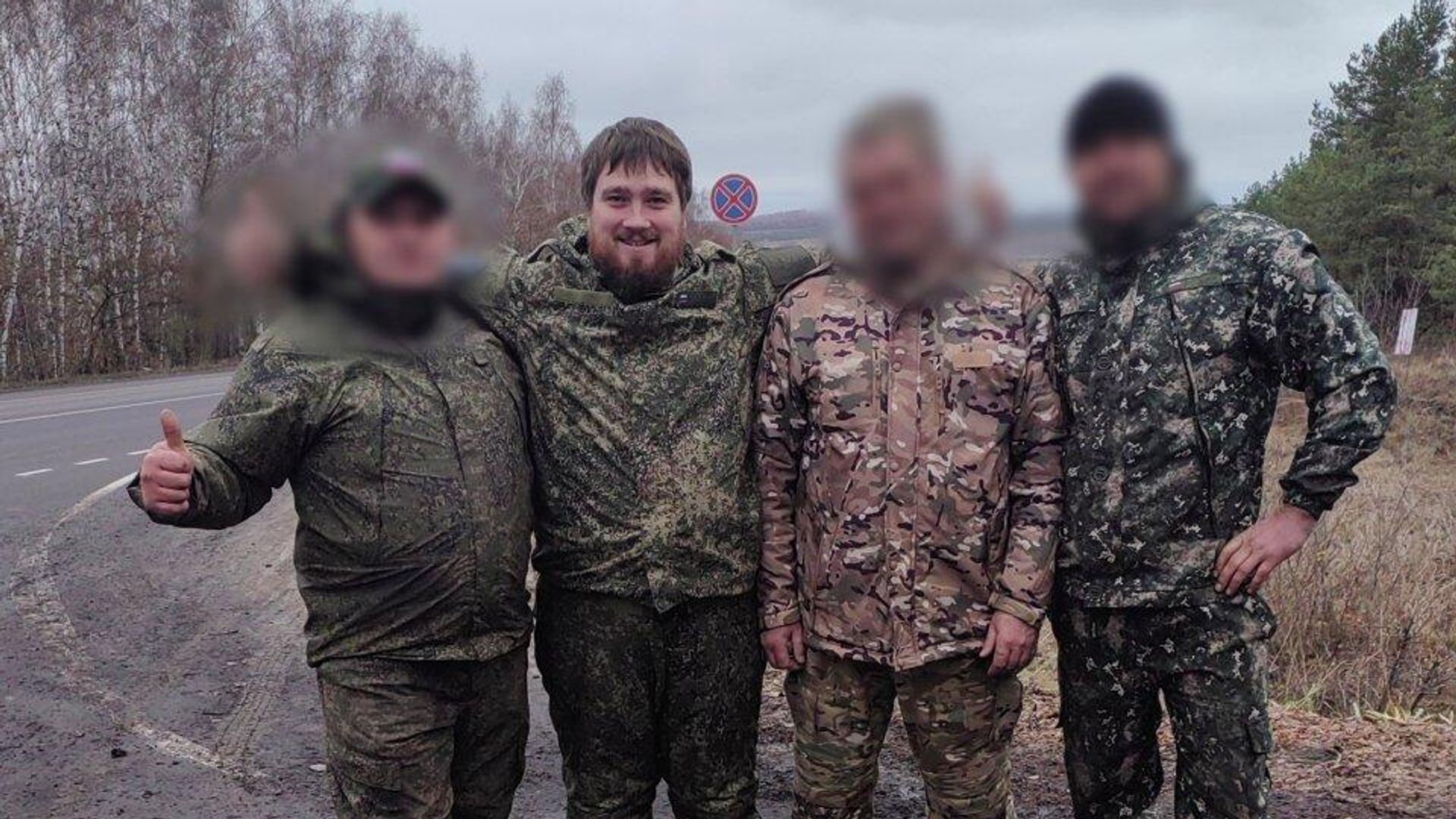 Брянская епархия доставила бойцам СВО дизельный генератор Брянская епархия доставила бойцам СВО дизельный генератор - РИА Новости, 1920, 11.11.2024