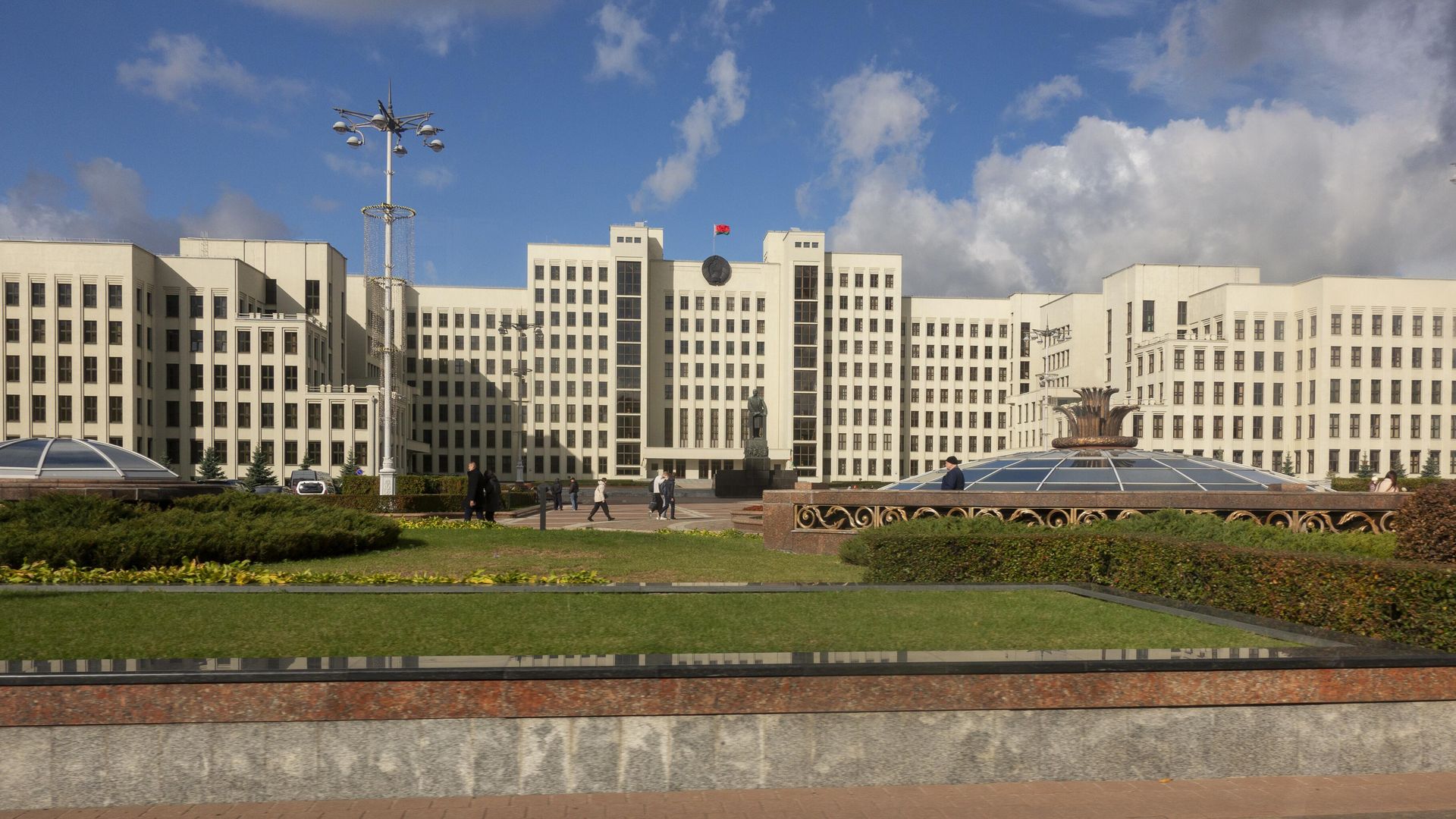 Здание правительства Республики Беларусь в Минске - РИА Новости, 1920, 26.01.2025
