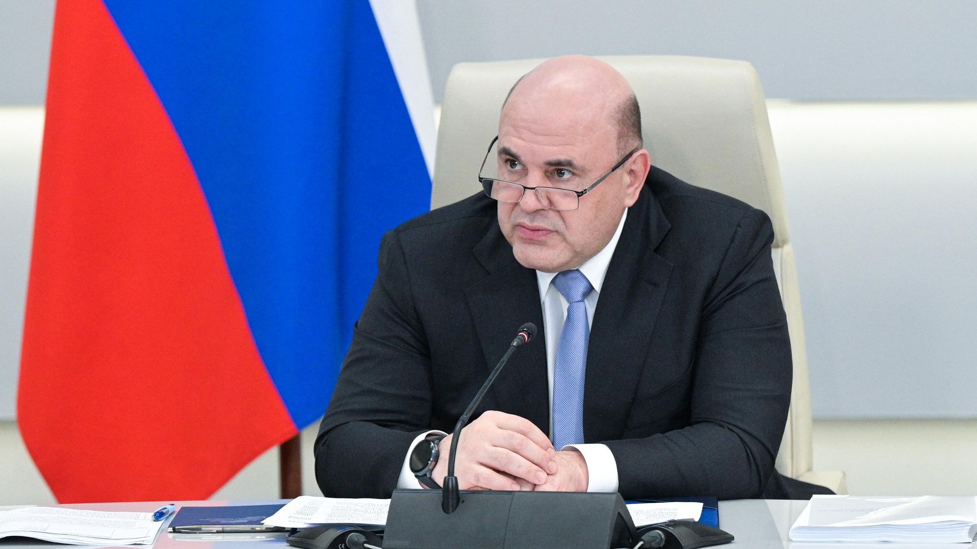 Председатель правительства РФ Михаил Мишустин проводит совещание по экономическим вопросам в Координационном центре правительства РФ - РИА Новости, 1920, 18.11.2024
