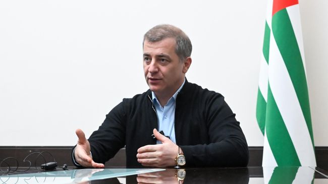 Лидер оппозиции Адгур Ардзинба