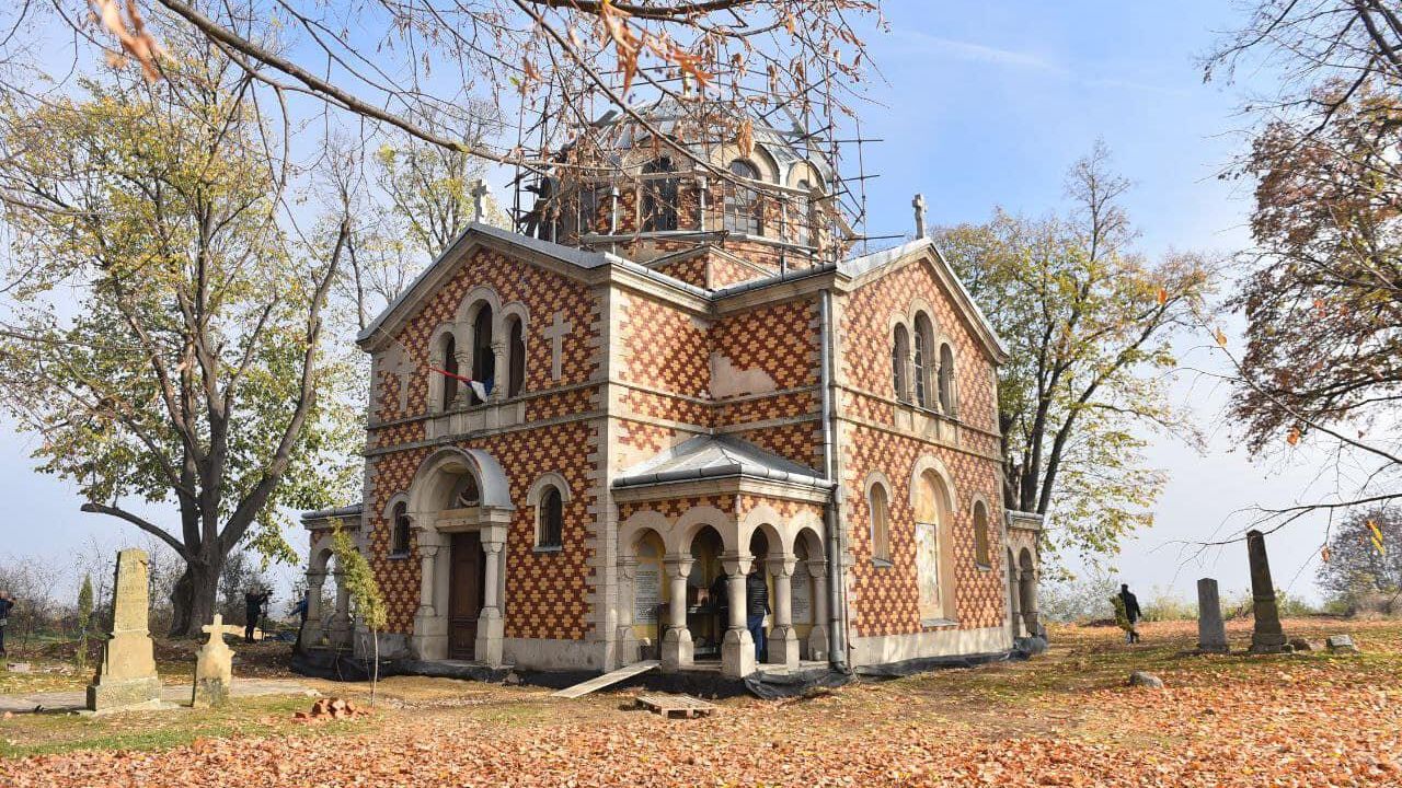 Церковь Святой Троицы в местечке Горни Адровац - РИА Новости, 1920, 08.06.2025