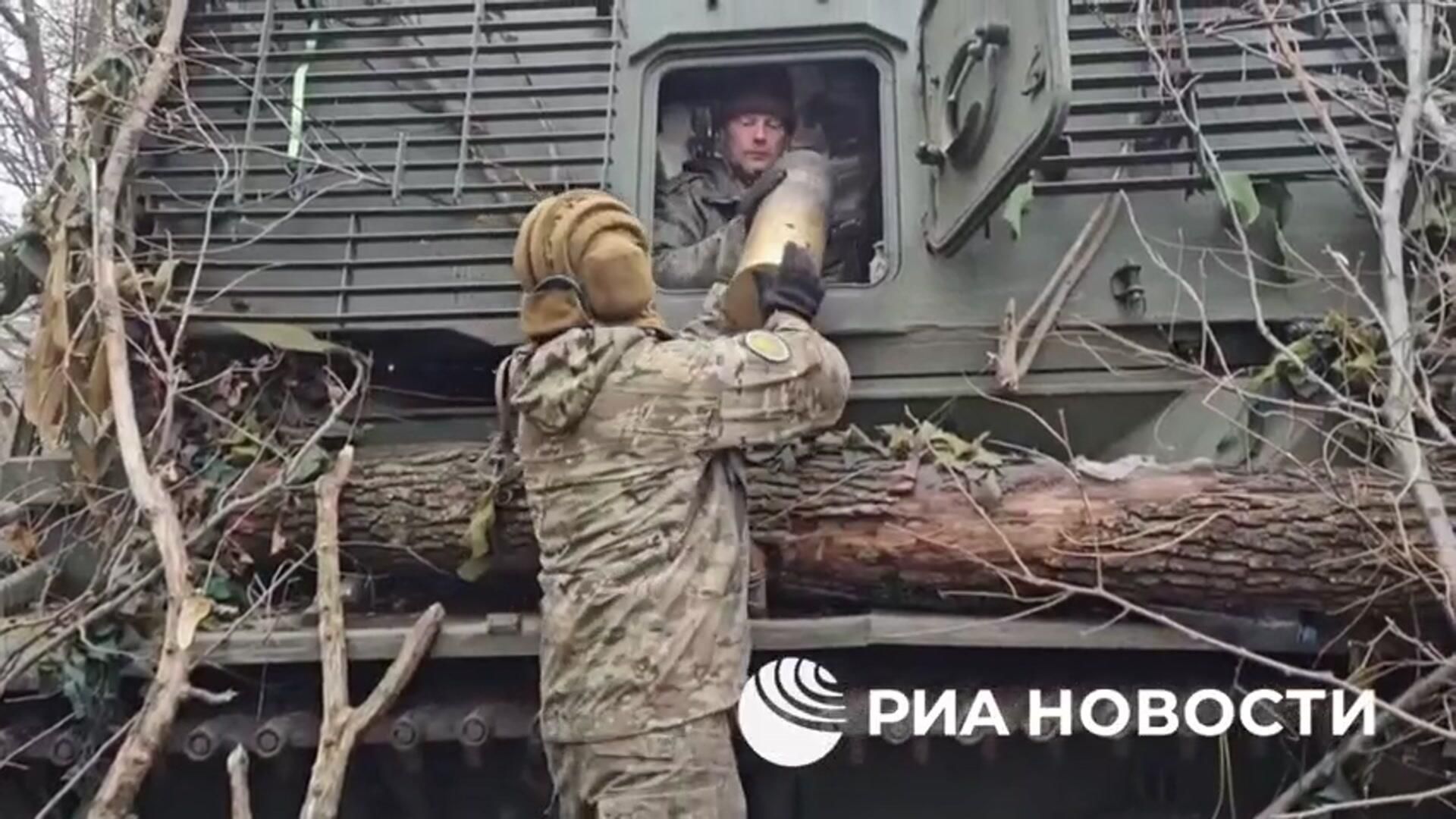 Работа артиллеристов спецназа Ахмат вместе с помощником, псом по кличке Лютый Работа артиллеристов спецназа Ахмат вместе с помощником, псом по кличке Лютый - РИА Новости, 1920, 19.11.2024