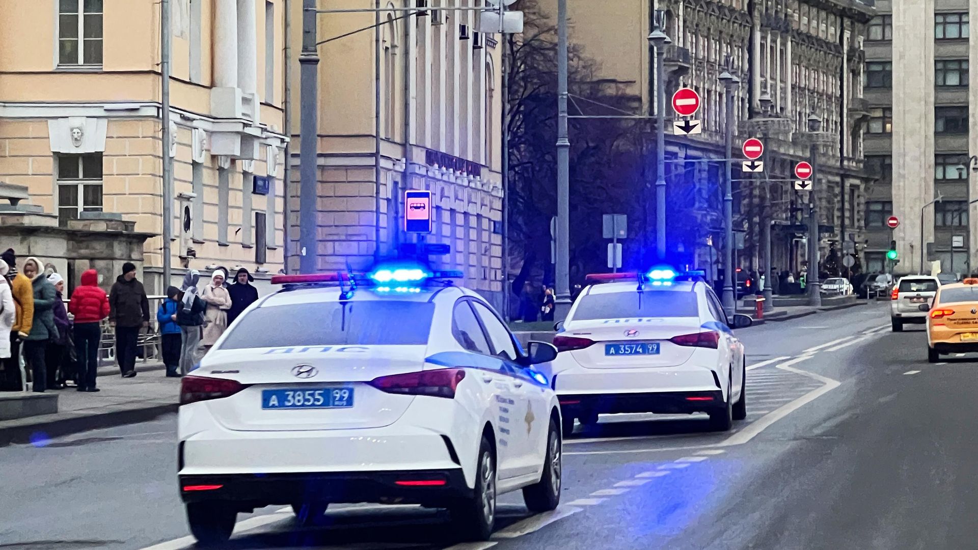 Автомобили дорожно-патрульной службы в Москве Автомобили дорожно-патрульной службы в Москве - РИА Новости, 1920, 15.06.2025