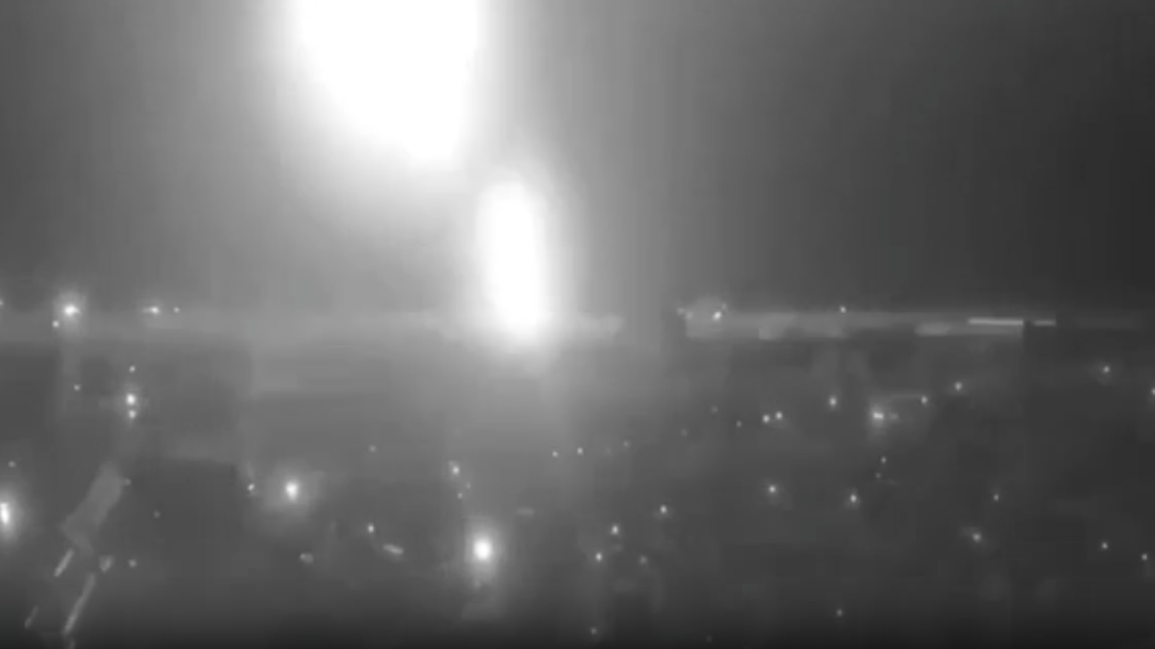 Кадр из видео удара ракетой Орешник Кадр из видео удара ракетой Орешник - РИА Новости, 1920, 22.11.2024