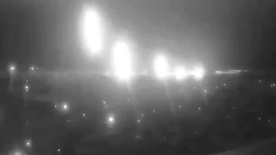 Кадр видео удара по Днепропетровску Кадр видео удара по Днепропетровску - РИА Новости, 1920, 29.11.2024