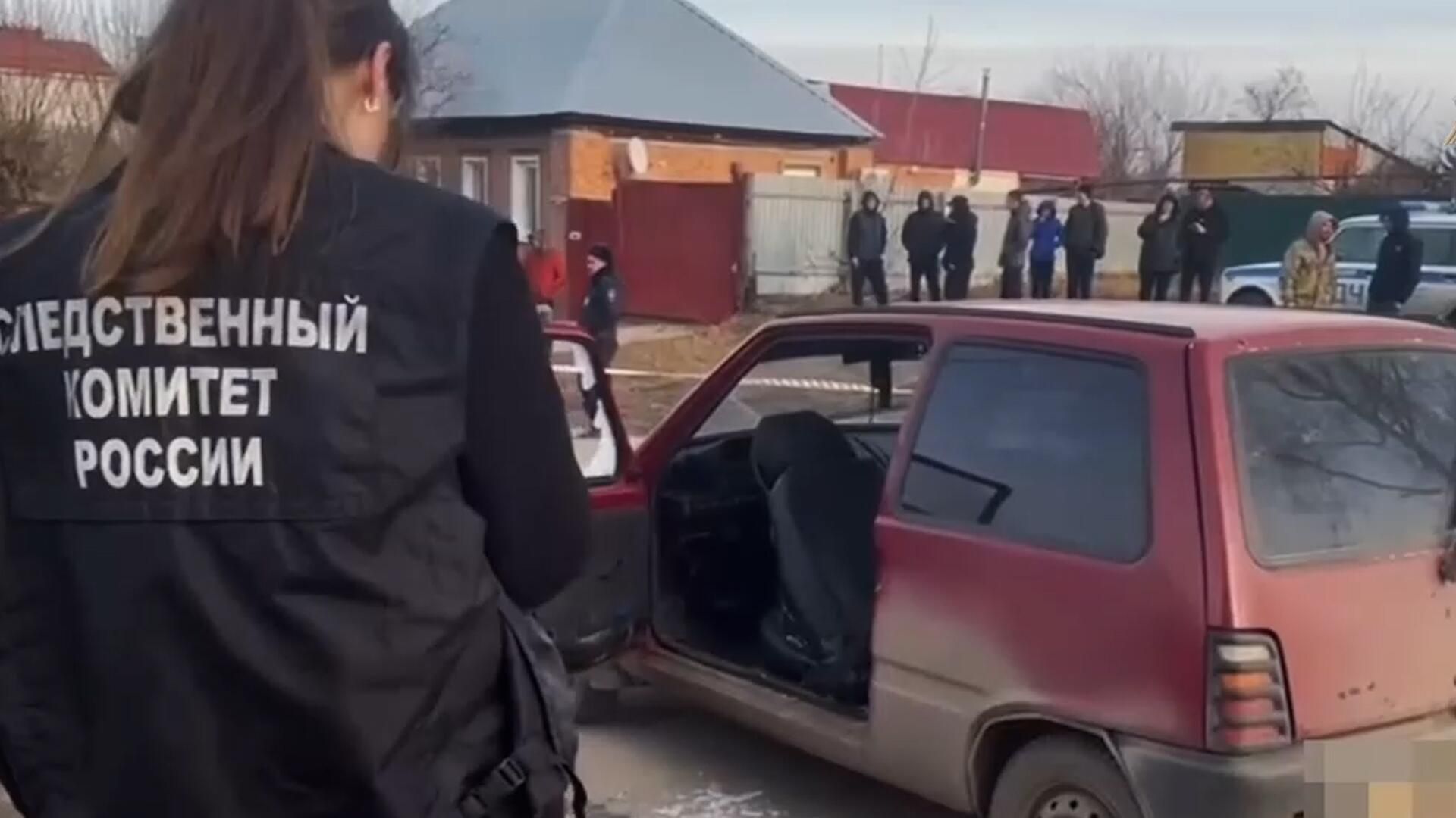 Неизвестный расстрелял людей в Марксе Саратовской области. Кадры СК России Неизвестный расстрелял людей в Марксе Саратовской области. Кадры СК России - РИА Новости, 1920, 24.11.2024