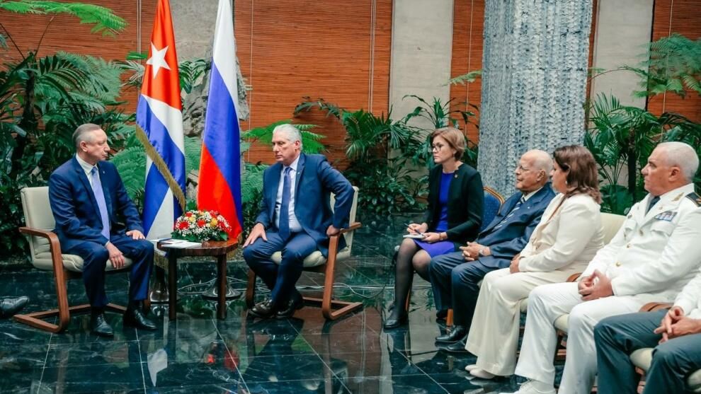 Губернатор Санкт-Петербурга Александр Беглов и президент Республики Куба Мигель Диас-Канель Бермудес Губернатор Санкт-Петербурга Александр Беглов и президент Республики Куба Мигель Диас-Канель Бермудес - РИА Новости, 1920, 22.11.2024
