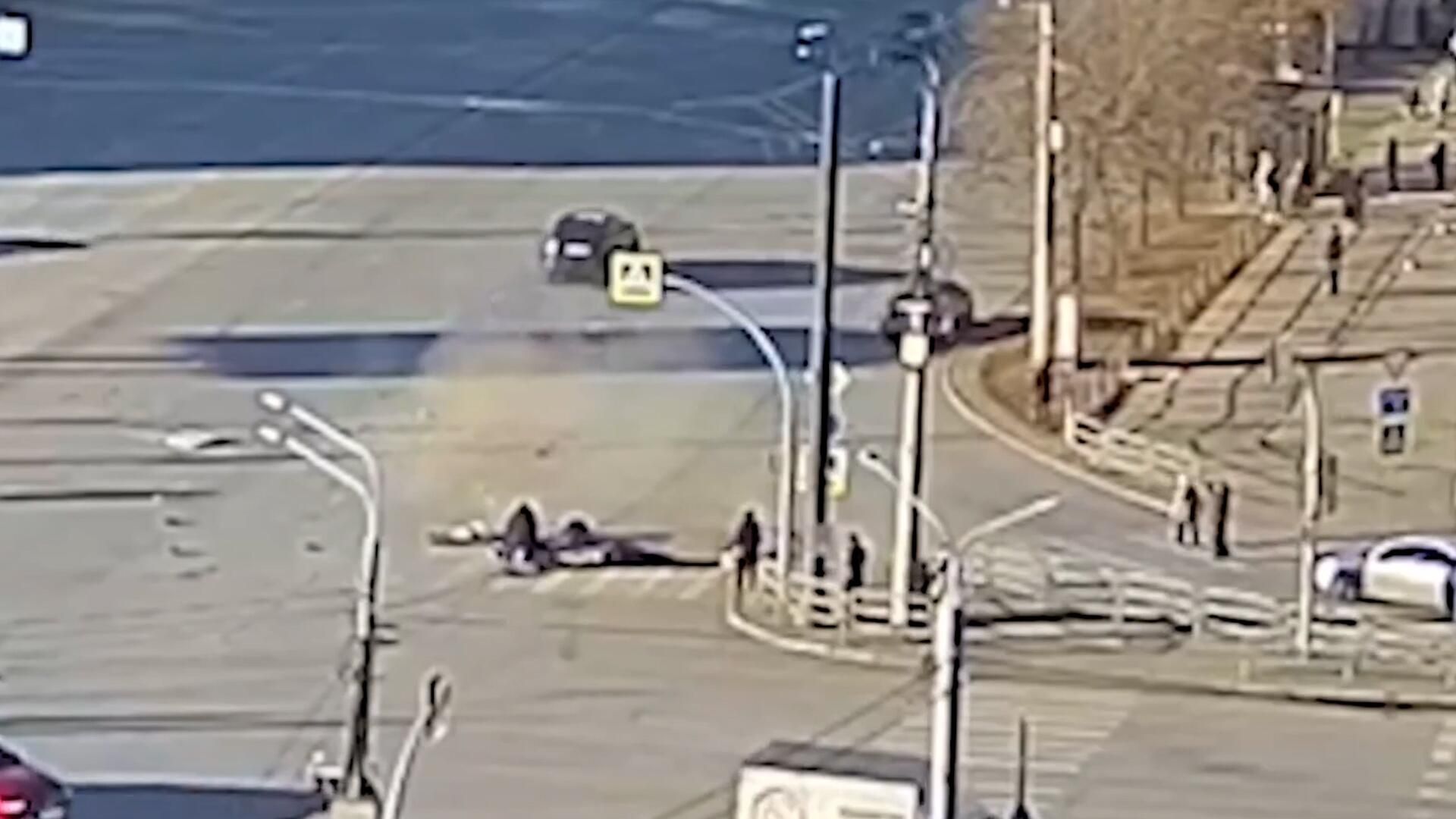 Наезд автомобиля на пешеходов в Челябинске Наезд автомобиля на пешеходов в Челябинске - РИА Новости, 1920, 25.11.2024