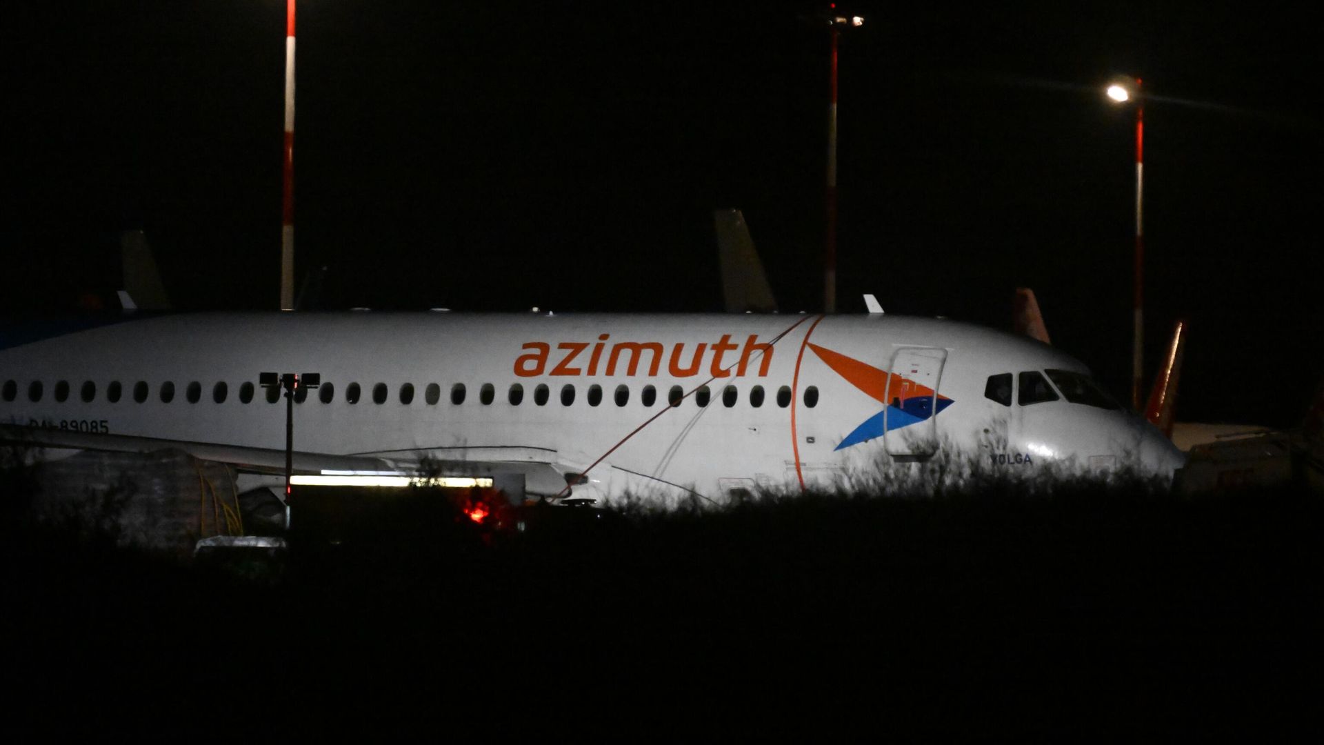 Ликвидация возгорания в самолете Superjet в Анталье Ликвидация возгорания в самолете Superjet в Анталье - РИА Новости, 1920, 28.11.2024