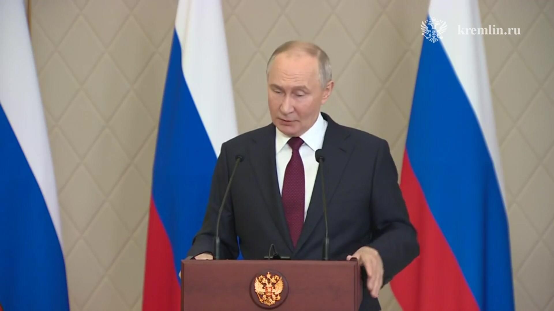 Путин: Не исключаем использование Орешника по центрам принятия решений в Киеве Путин: Не исключаем использование Орешника по центрам принятия решений в Киеве - РИА Новости, 1920, 28.11.2024