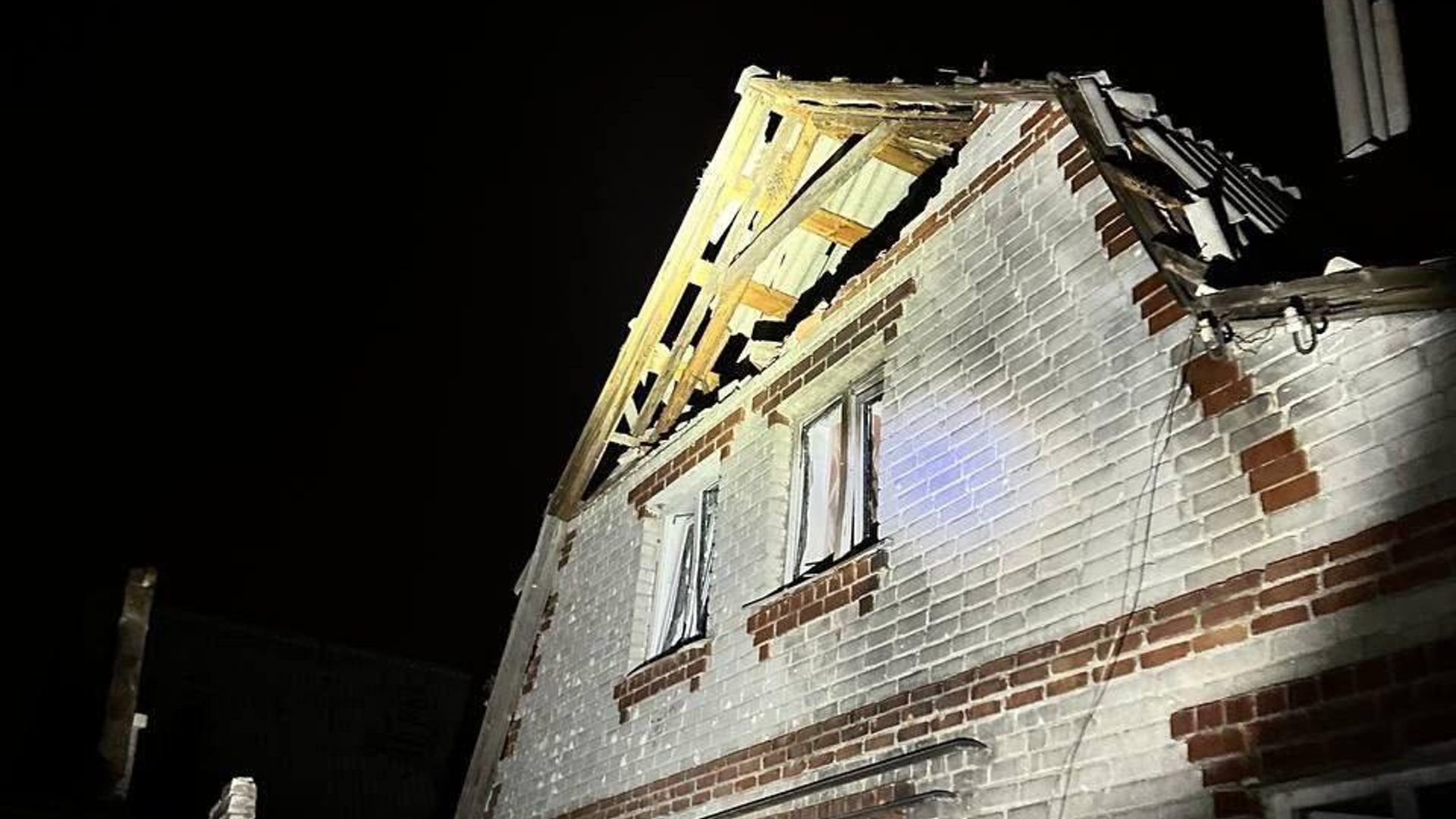Последствия атаки со стороны ВСУ по Шебекино в Белгородской области. 28 ноября 2024 Последствия атаки со стороны ВСУ по Шебекино в Белгородской области. 28 ноября 2024 - РИА Новости, 1920, 28.11.2024