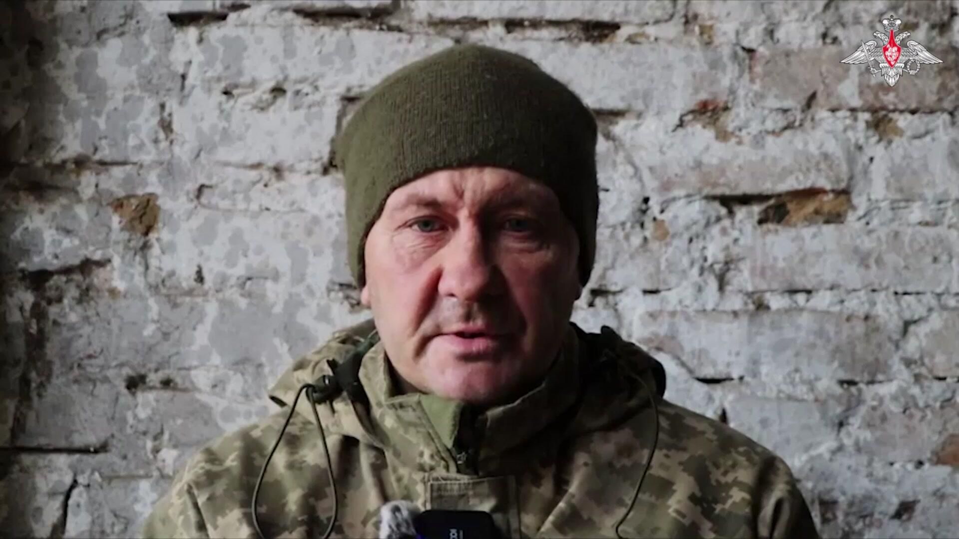 Угрожали, что ребенка заберут – пленный военнослужащий ВСУ о мобилизации Угрожали, что ребенка заберут – пленный военнослужащий ВСУ о мобилизации - РИА Новости, 1920, 29.11.2024