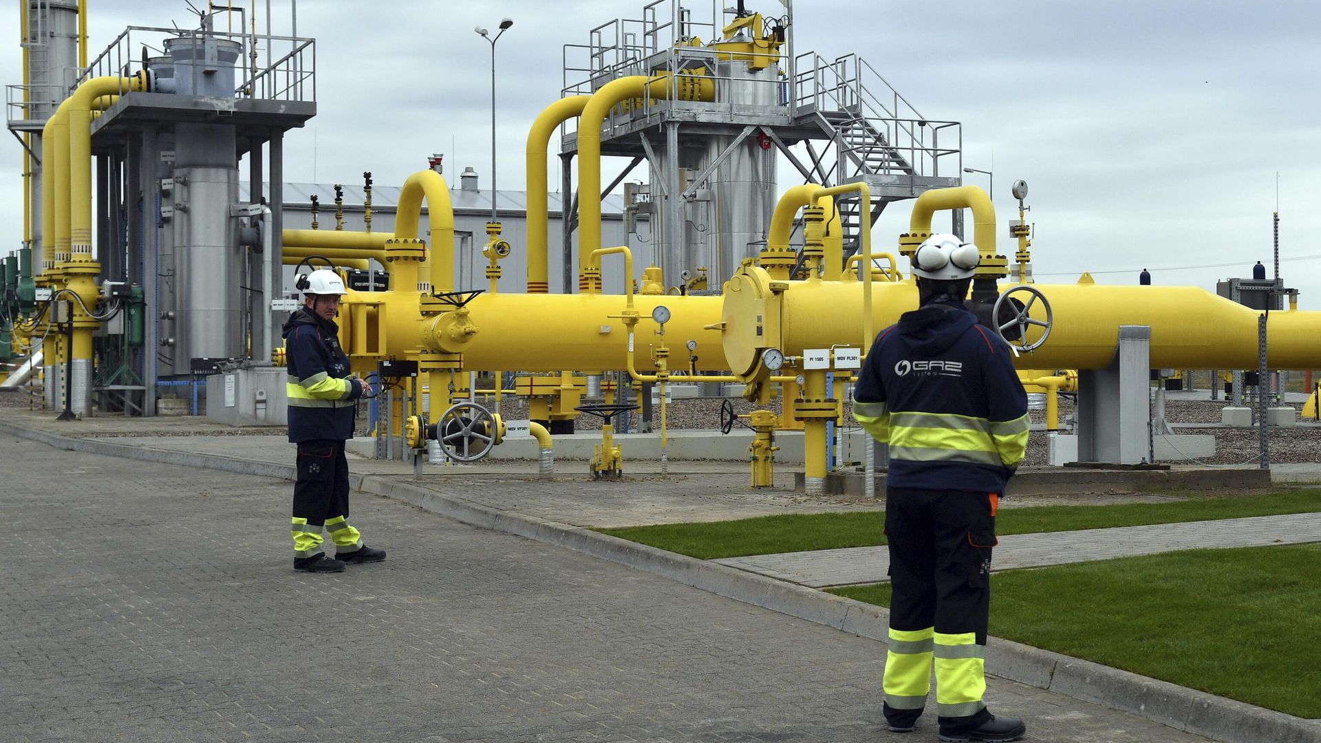 Рабочие возле трубопровода Baltic Pipe в Будно (Польша), ключевого маршрута транспортировки газа из Норвегии через Данию в Польшу и соседние страны Рабочие возле трубопровода Baltic Pipe в Будно (Польша), ключевого маршрута транспортировки газа из Норвегии через Данию в Польшу и соседние страны - РИА Новости, 1920, 30.11.2024