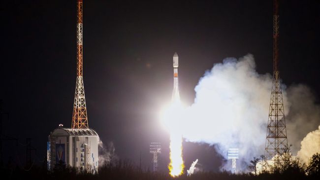 Старт ракеты Союз-2.1а с разгонным блоком Фрегат и радиолокационным аппаратом Кондор-ФКА №2 с космодрома Восточный