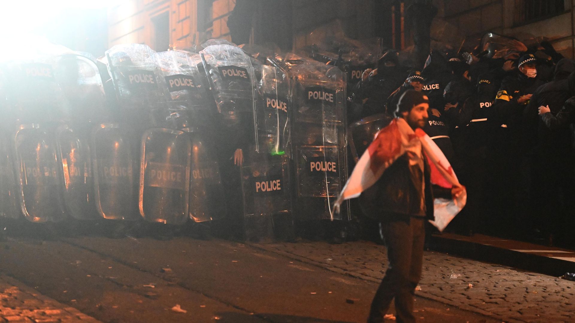 Акция протеста оппозиции в Тбилиси Акция протеста оппозиции в Тбилиси - РИА Новости, 1920, 26.01.2025