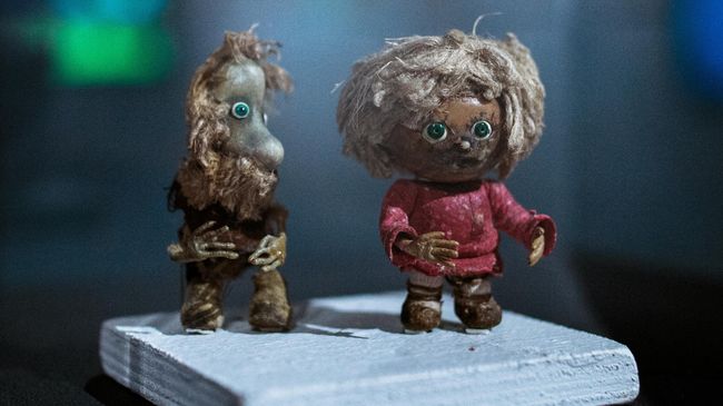 Кукольные герои Кузя и Нафаня из советского мультфильма Домовёнок Кузя