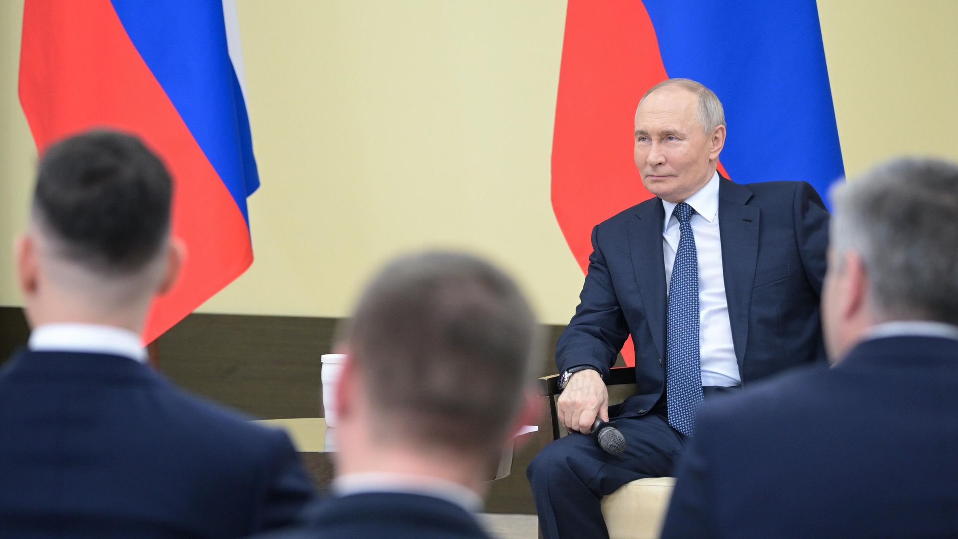 Владимир Путин на встрече с молодыми учеными - РИА Новости, 1920, 02.12.2024