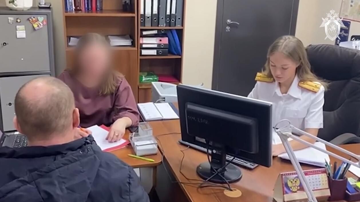 Отец погибших от отравления дихлофосом под Красноярском детей признал вину Отец погибших от отравления дихлофосом под Красноярском детей признал вину - РИА Новости, 1920, 24.03.2025
