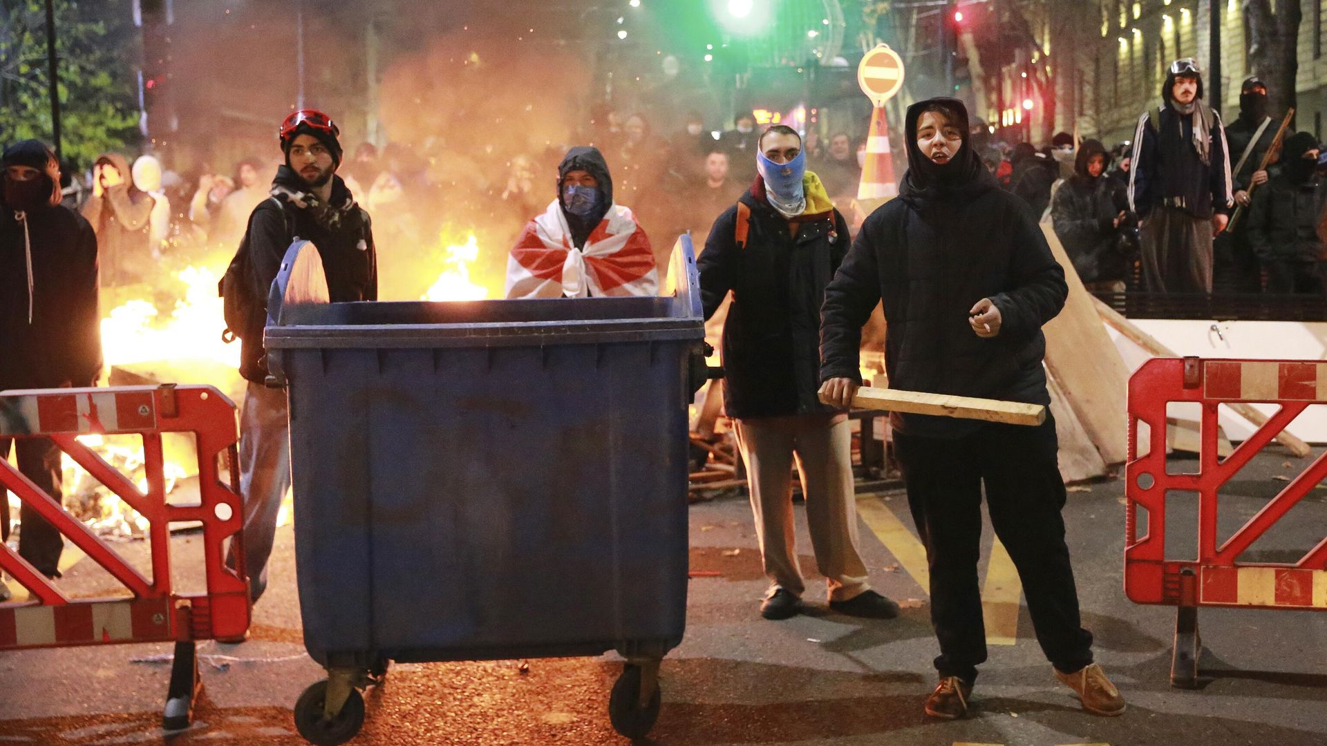 Участники акции протеста оппозиции в Тбилиси Участники акции протеста оппозиции в Тбилиси - РИА Новости, 1920, 03.12.2024