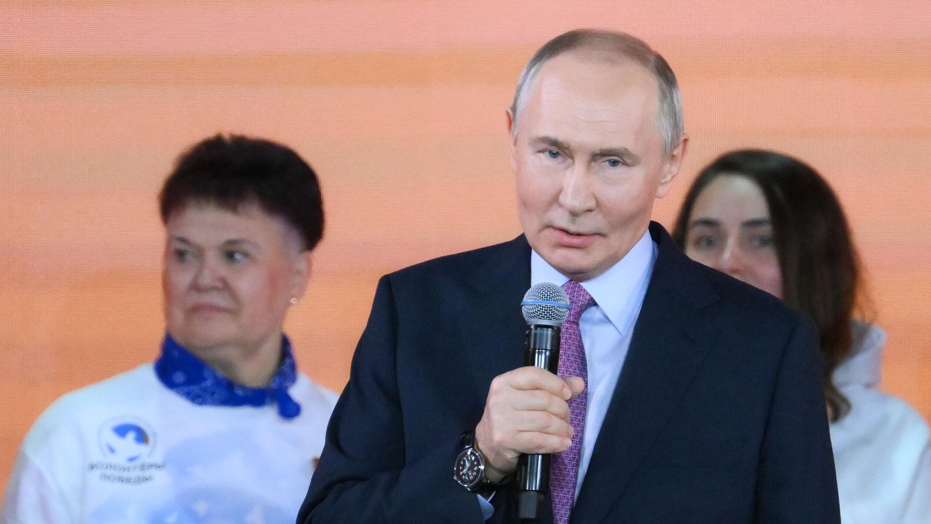 Президент РФ Владимир Путин на церемонии награждения победителей международной премии #МЫВМЕСТЕ Президент РФ Владимир Путин на церемонии награждения победителей международной премии #МЫВМЕСТЕ - РИА Новости, 1920, 05.12.2024