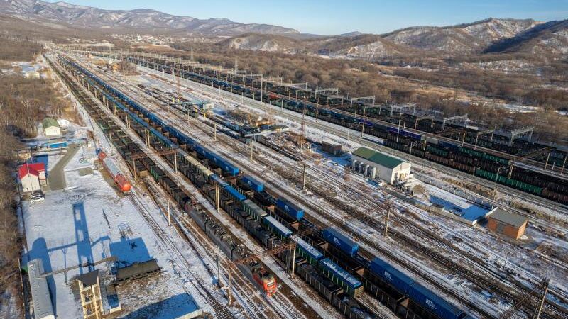 Транссиб, сортировочная станция Находка-Восточная Транссиб, сортировочная станция Находка-Восточная - РИА Новости, 1920, 10.12.2024