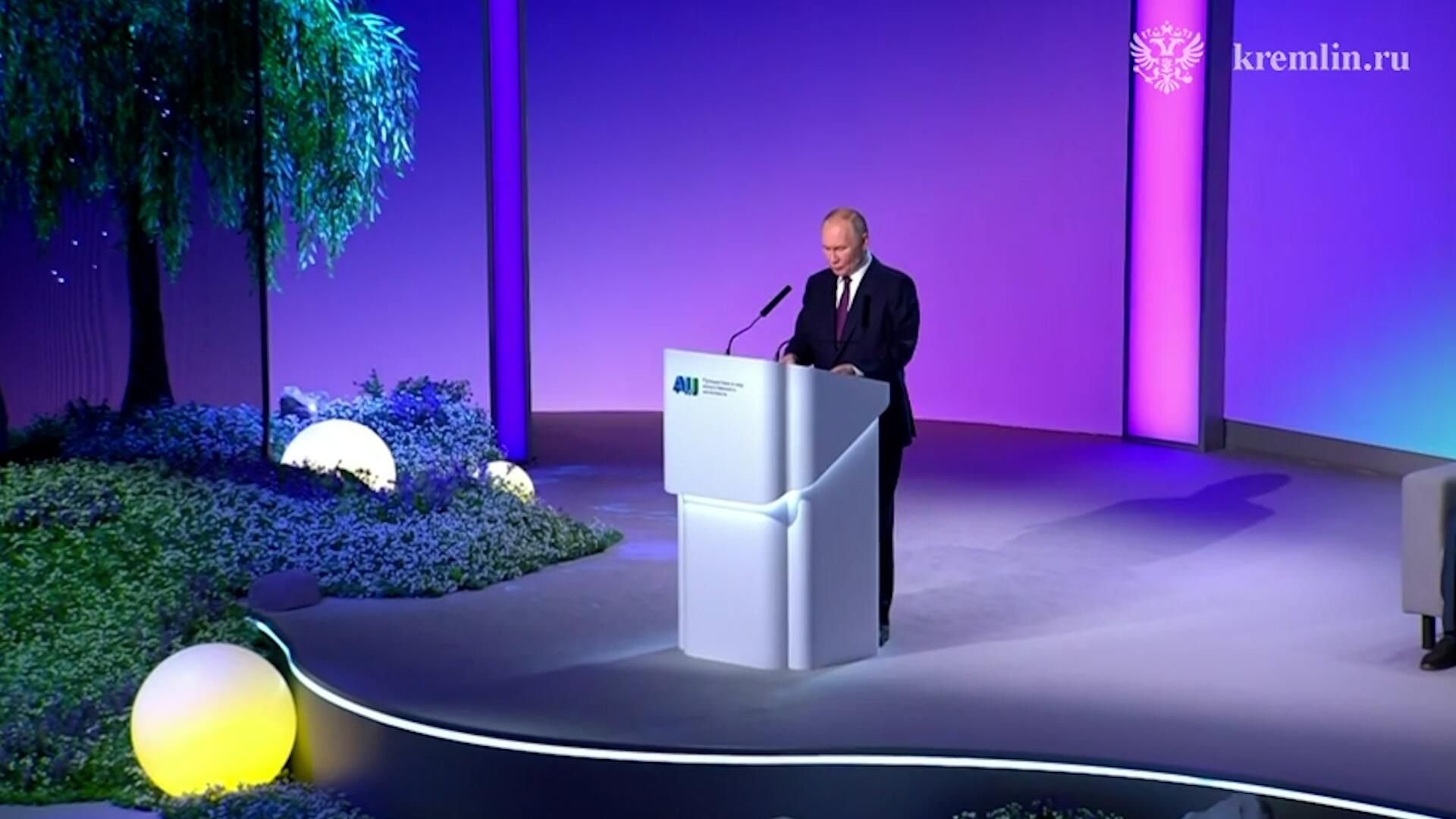 Путин: опыт России в практическом применении ИИ востребован в разных государствах Путин: опыт России в практическом применении ИИ востребован в разных государствах - РИА Новости, 1920, 11.12.2024