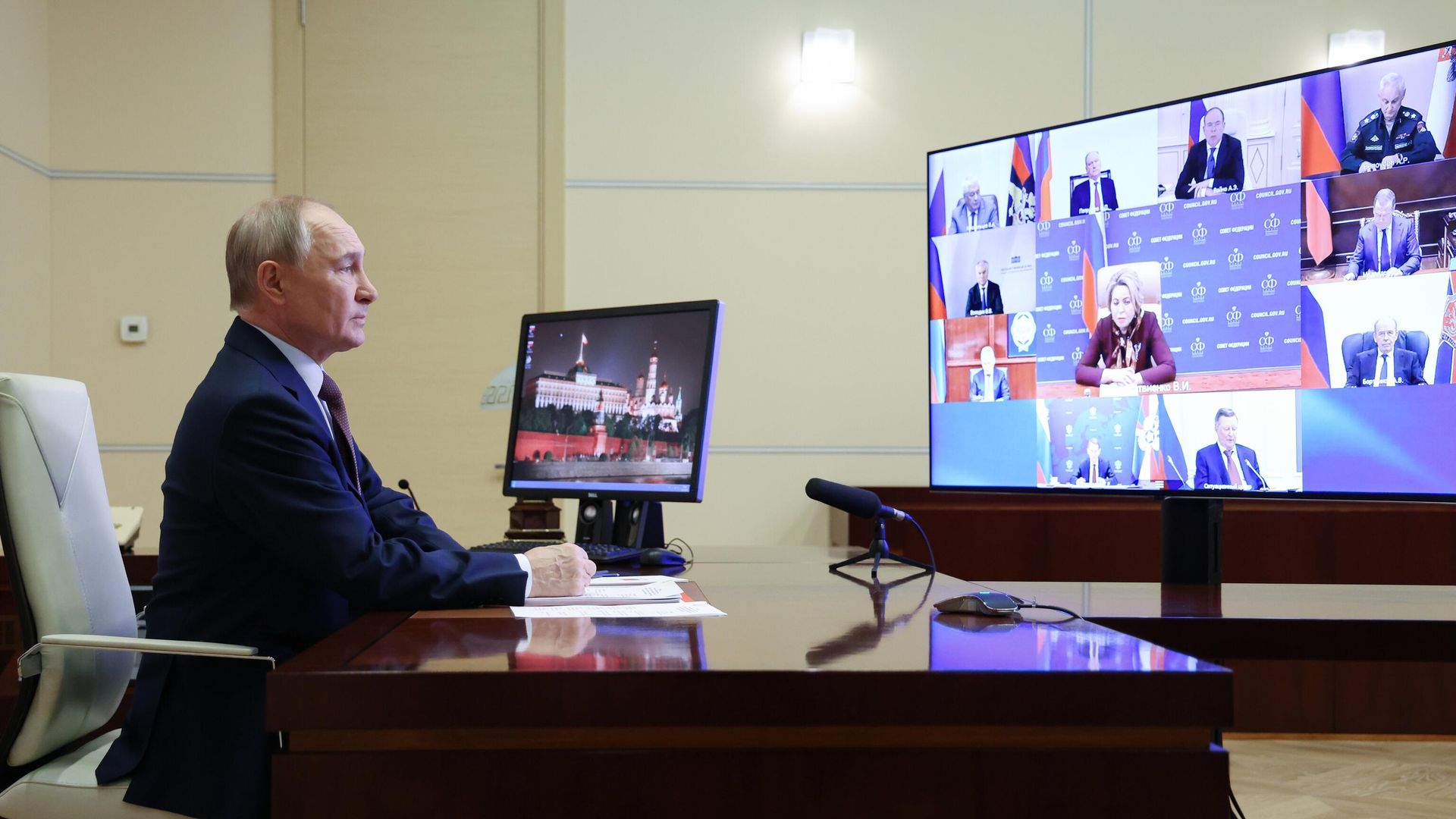 Президент РФ Путин проводит совещание с постоянными членами Совета Безопасности РФ Президент РФ Путин проводит совещание с постоянными членами Совета Безопасности РФ - РИА Новости, 1920, 09.09.2025