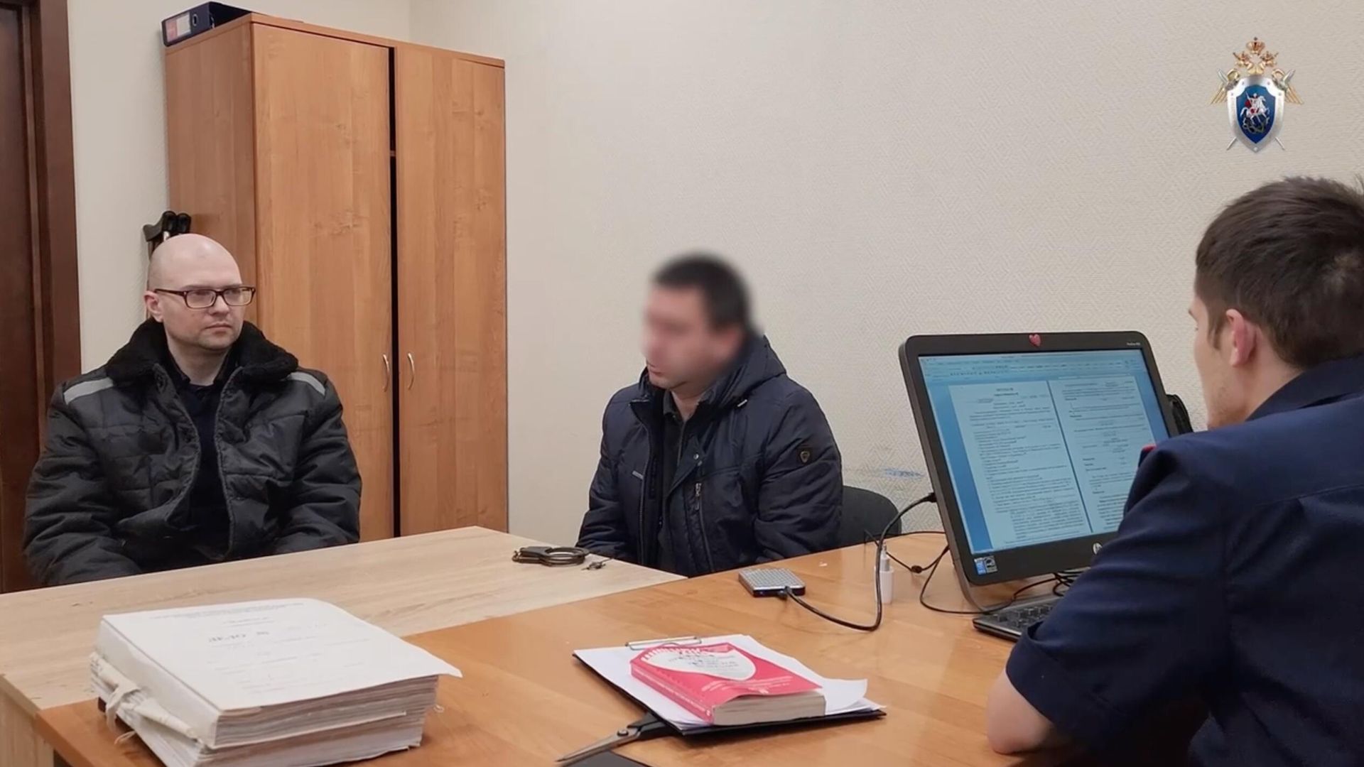 Осужденный, подозреваемый в совершении изнасилования и убийства малолетней в 2002 году. Кадр видео Осужденный, подозреваемый в совершении изнасилования и убийства малолетней в 2002 году. Кадр видео - РИА Новости, 1920, 13.12.2024
