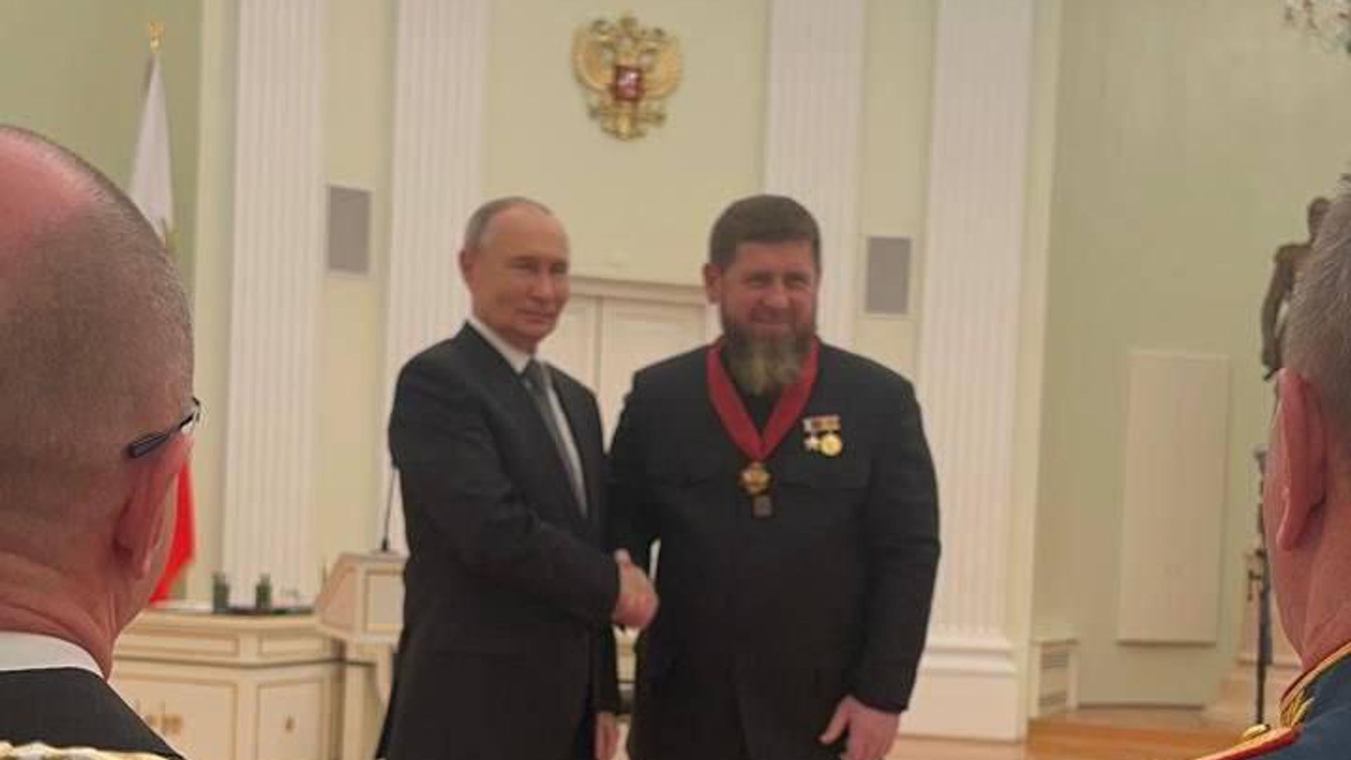Владимир Путин вручил Рамзану Кадырову орден За заслуги перед Отечеством II степени Владимир Путин вручил Рамзану Кадырову орден За заслуги перед Отечеством II степени - РИА Новости, 1920, 13.12.2024