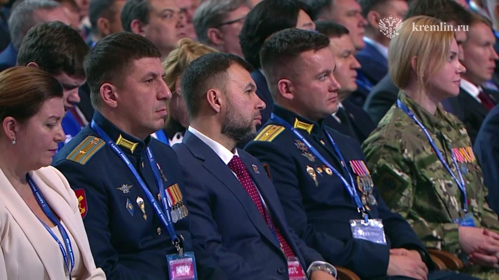 Путин: участникам проекта Время героев доверяют большие посты и задачи на гражданке Путин: участникам проекта Время героев доверяют большие посты и задачи на гражданке - РИА Новости, 1920, 14.12.2024