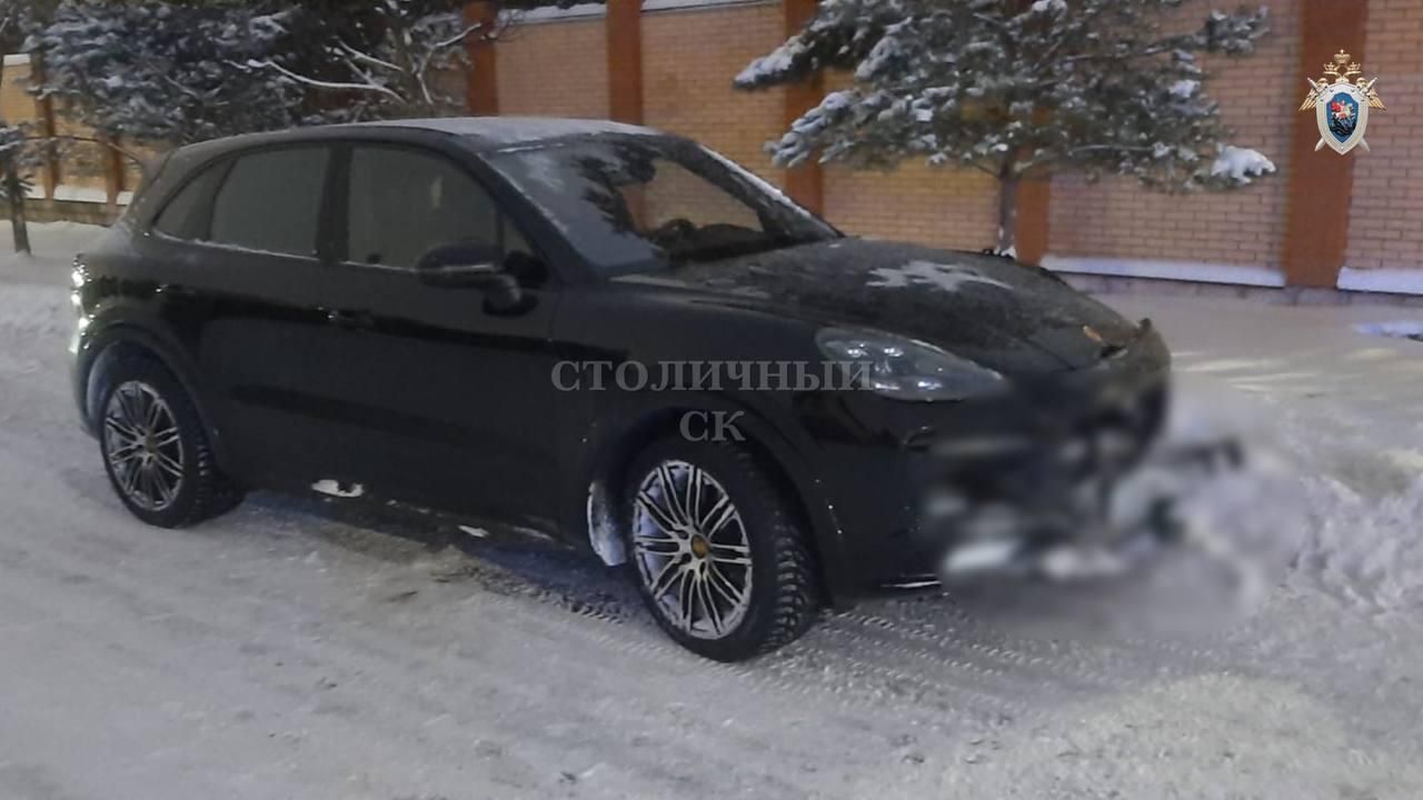 Женщина — водитель автомобиля Porshe, наехавшая на женщину с ребенком в ТиНАО в Москве, в результате чего ребенок погиб, задержана Женщина — водитель автомобиля Porshe, наехавшая на женщину с ребенком в ТиНАО в Москве, в результате чего ребенок погиб, задержана - РИА Новости, 1920, 17.12.2024