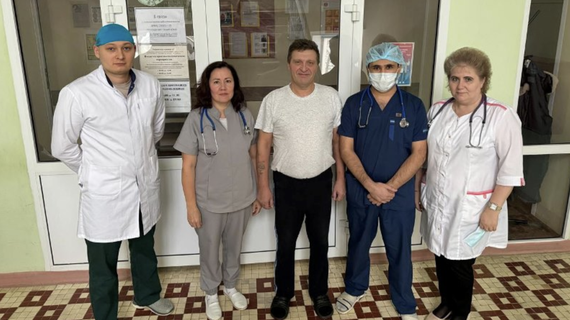 Врачи Асбеста спасли 56-летнего мужчину, у которого из-за инфаркта миокарда случился электрический шторм Врачи Асбеста спасли 56-летнего мужчину, у которого из-за инфаркта миокарда случился электрический шторм - РИА Новости, 1920, 16.12.2024